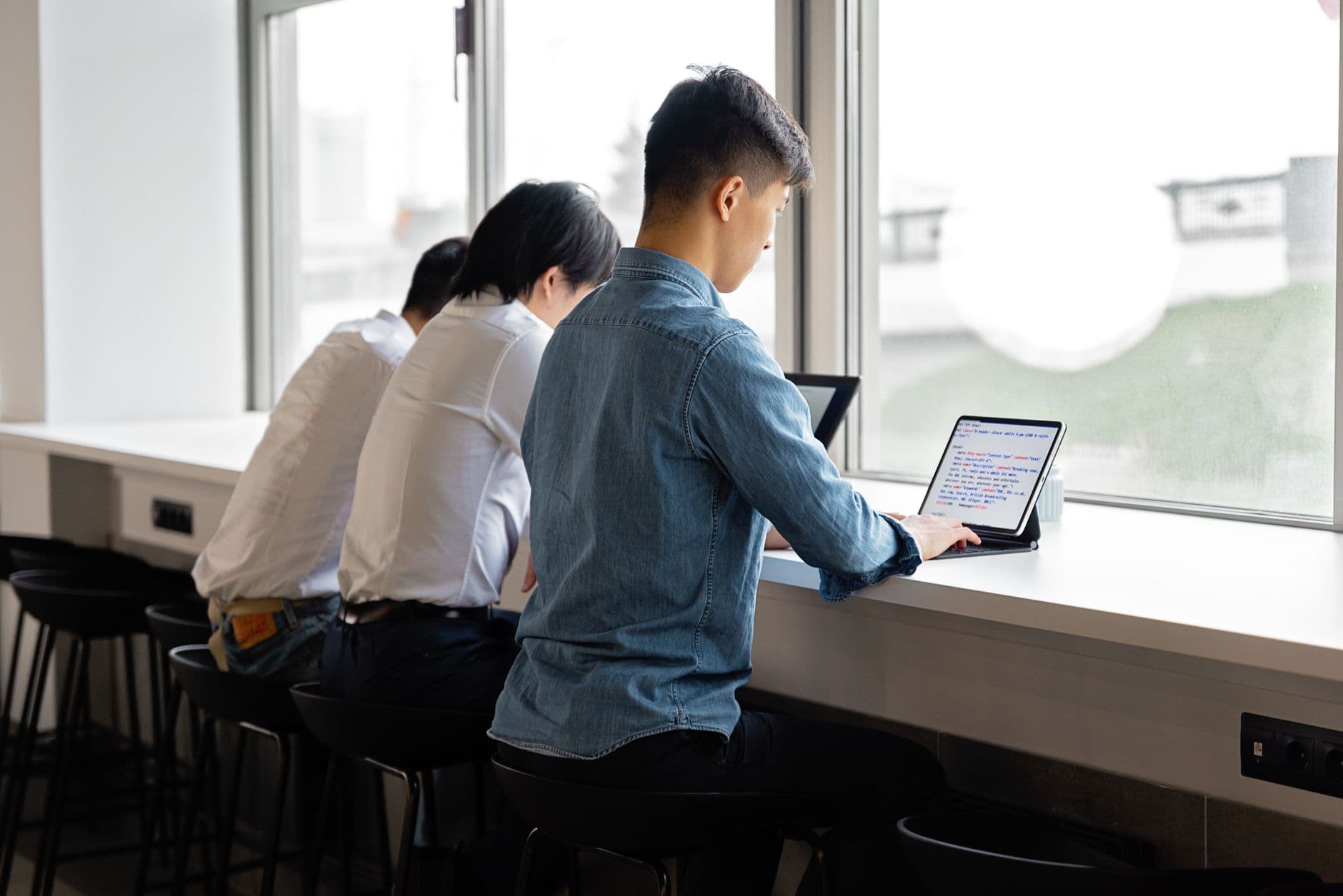 The Ultimate Guide to Hiring Remote Developers in 2026
